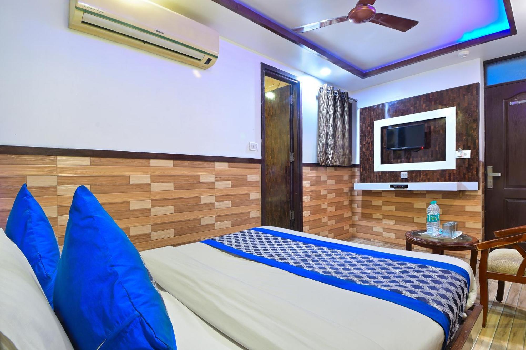 Hotel Glow Inn Paharganj-3 Mins Walk From New Delhi Railway Station ภายนอก รูปภาพ