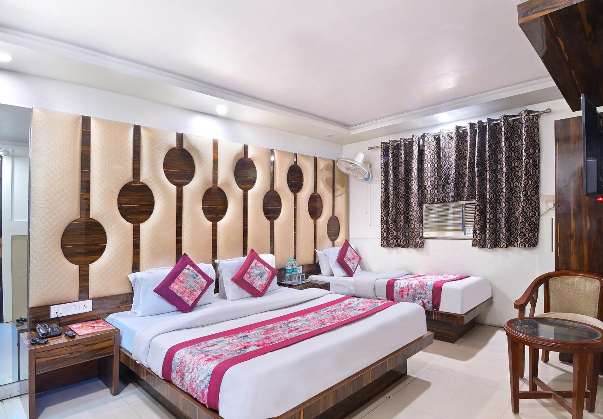 Hotel Glow Inn Paharganj-3 Mins Walk From New Delhi Railway Station ภายนอก รูปภาพ