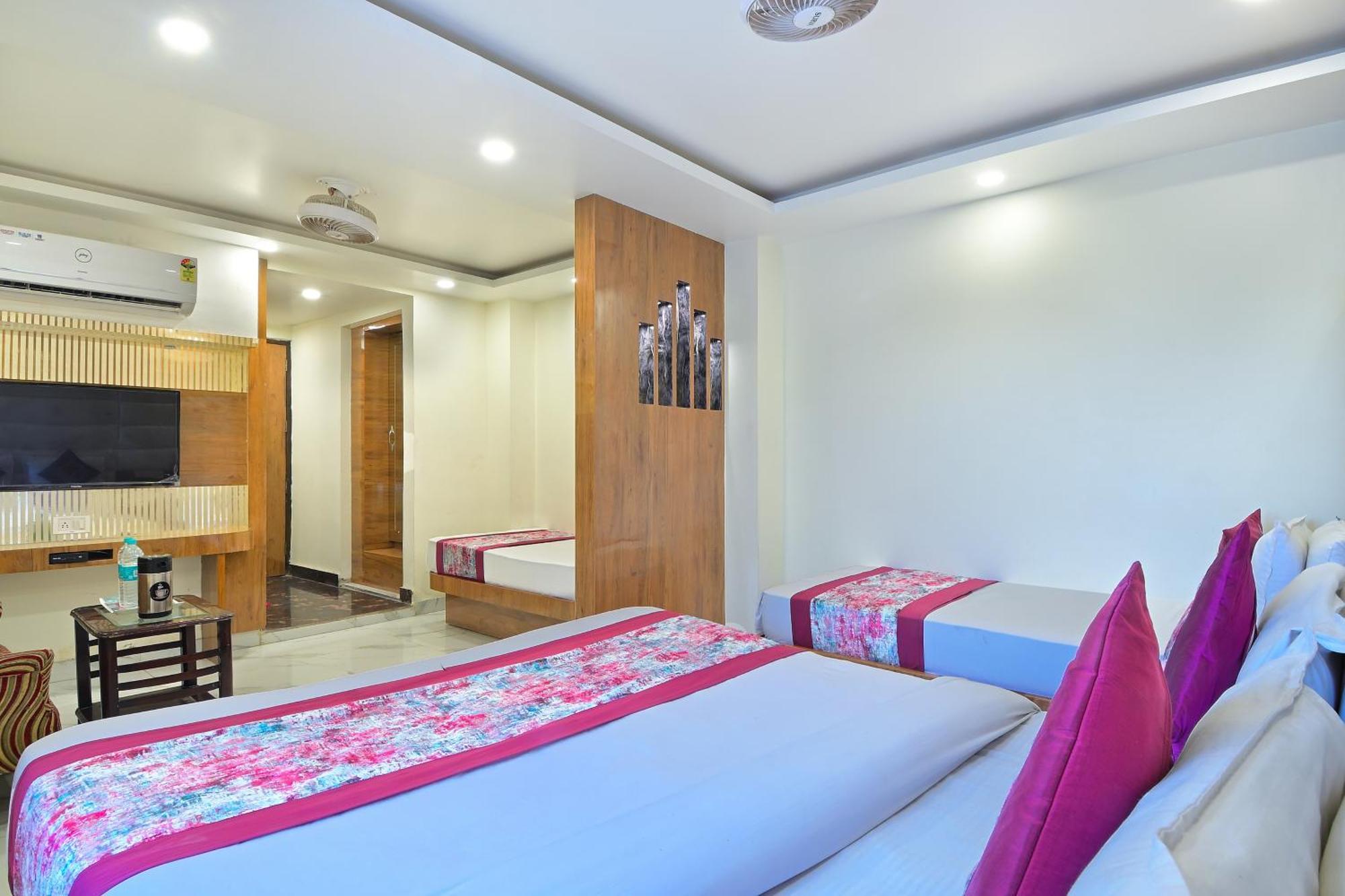 Hotel Glow Inn Paharganj-3 Mins Walk From New Delhi Railway Station ภายนอก รูปภาพ