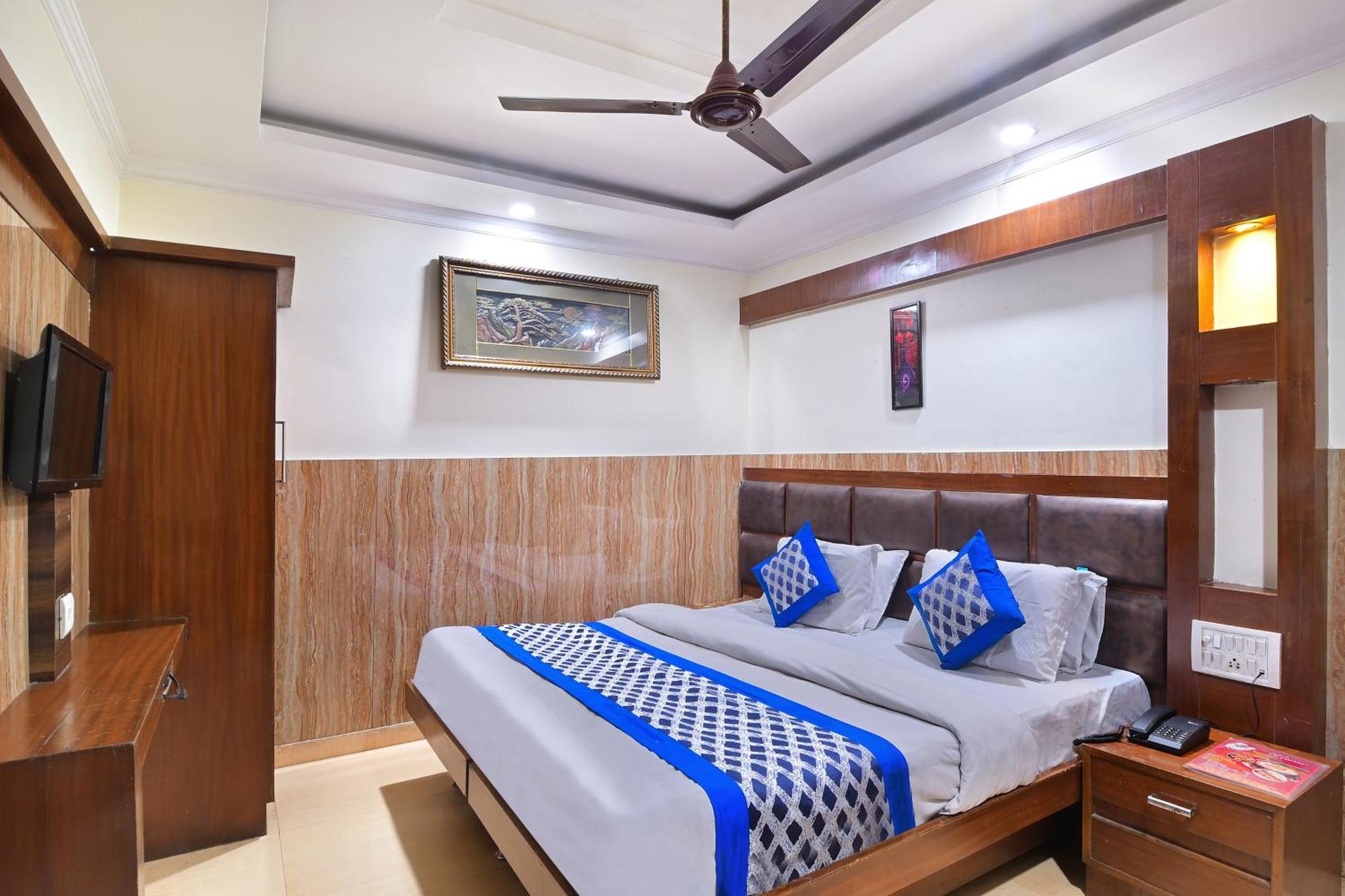 Hotel Glow Inn Paharganj-3 Mins Walk From New Delhi Railway Station ภายนอก รูปภาพ