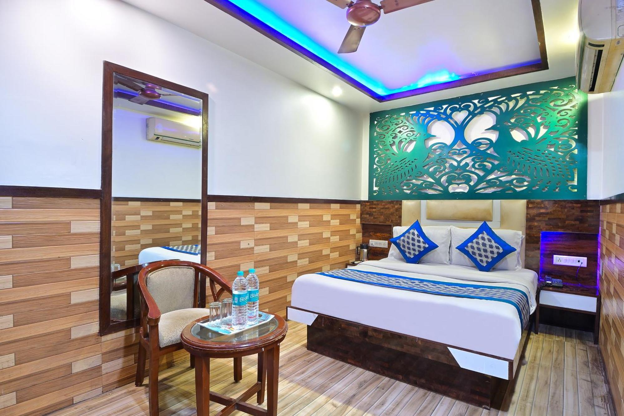 Hotel Glow Inn Paharganj-3 Mins Walk From New Delhi Railway Station ภายนอก รูปภาพ