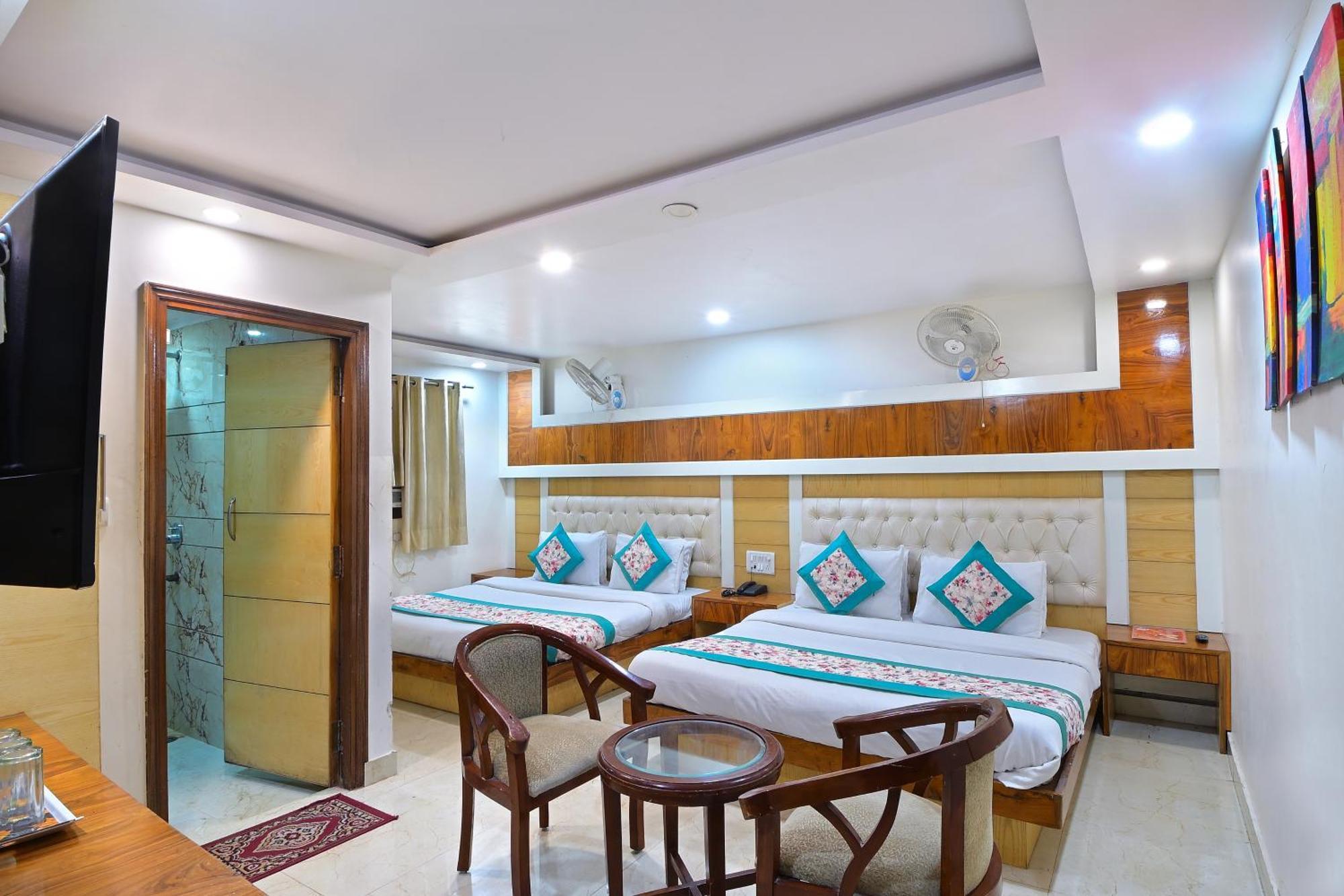 Hotel Glow Inn Paharganj-3 Mins Walk From New Delhi Railway Station ภายนอก รูปภาพ